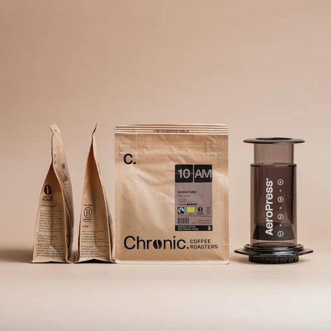 3 paquets Chronic. et une AeroPress Clear