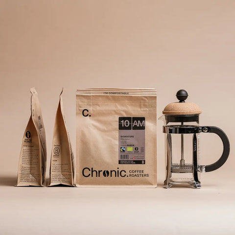 paquet de café Chronic. moulu et une French Press Bodum Liège